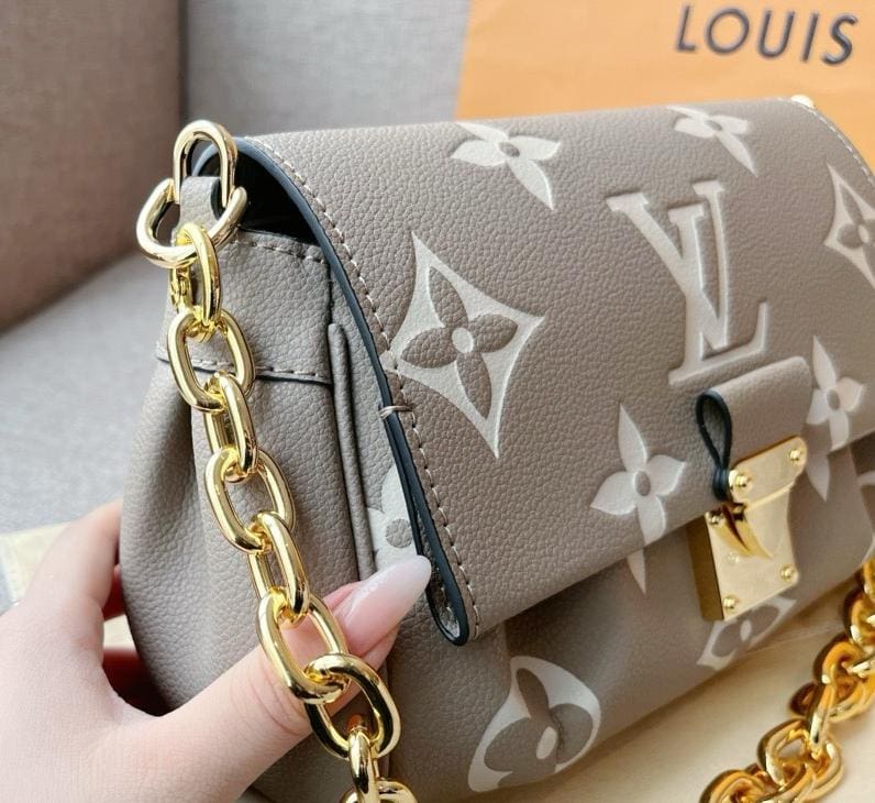 Louis Vuitton M45836 Favourite Bag