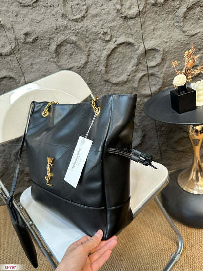 Saint Laurent JAMIE 4.3 SHOPPING in lambskin