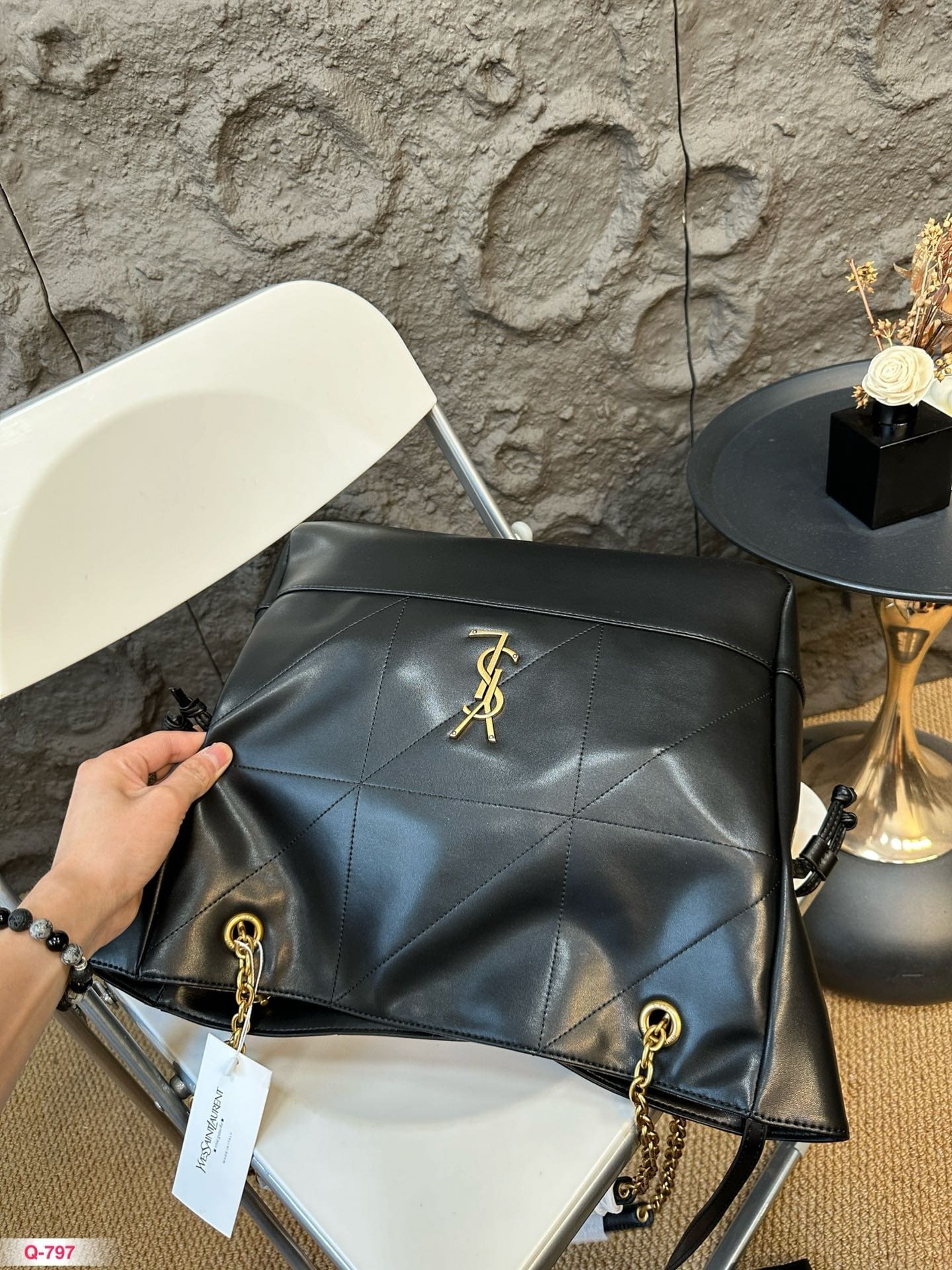 Saint Laurent JAMIE 4.3 SHOPPING in lambskin