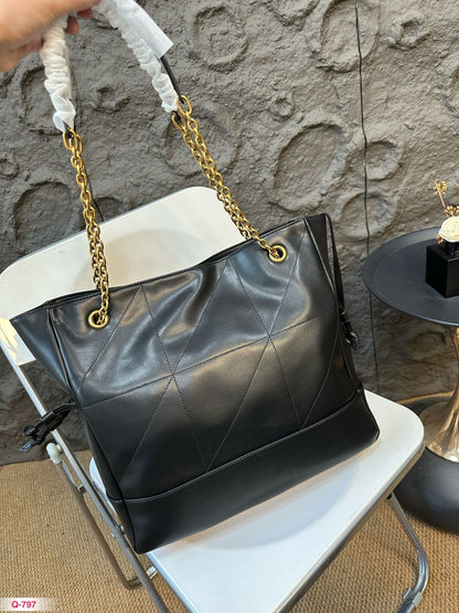 Saint Laurent JAMIE 4.3 SHOPPING in lambskin