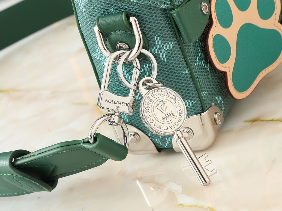 Louis Vuitton M12686 Soul Trunk