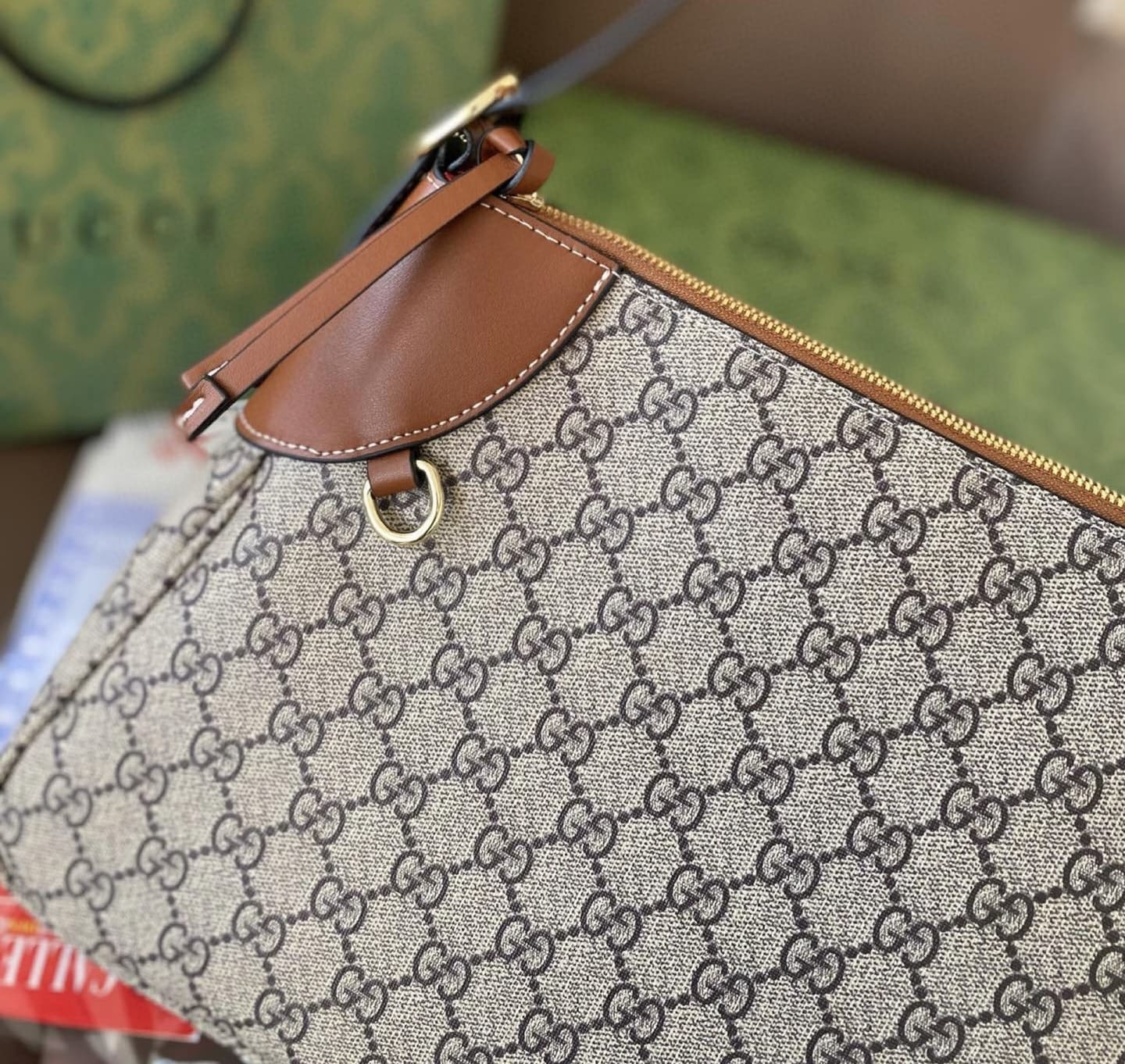 Gucci GG Emblem medium shoulder