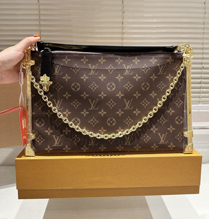 Louis Vuitton M12075 Lucky Trunk