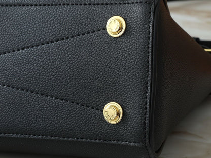 Louis Vuitton M22914 Vendôme MM