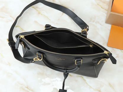 Louis Vuitton M22914 Vendôme MM