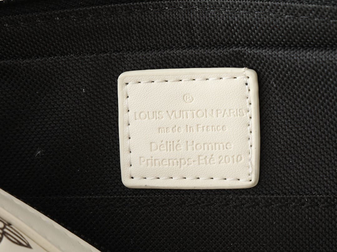 Louis Vuitton M24754 Trio Messenger