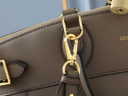 Louis Vuitton M22927 Vendôme MM