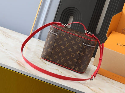 Louis Vuitton M12671 Nice BB