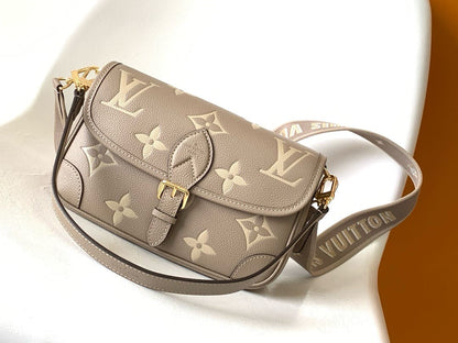 Louis Vuitton M46583 Diane
