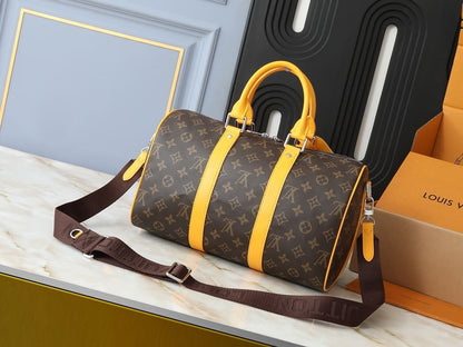 Louis Vuitton M13201 Keepall Bandoulière 35
