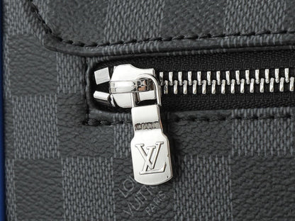 Louis Vuitton N00085 District Messenger