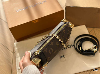 Louis Vuitton M13147 Slim Trunk