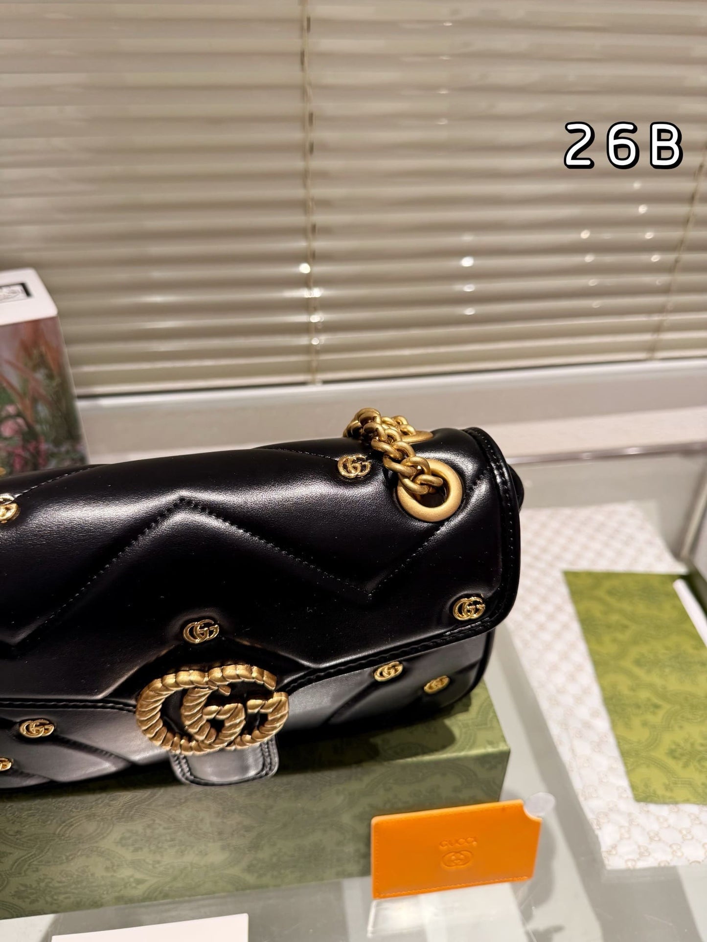 GUCCI MARMONT SMALL SHOULDER BAG BLACK