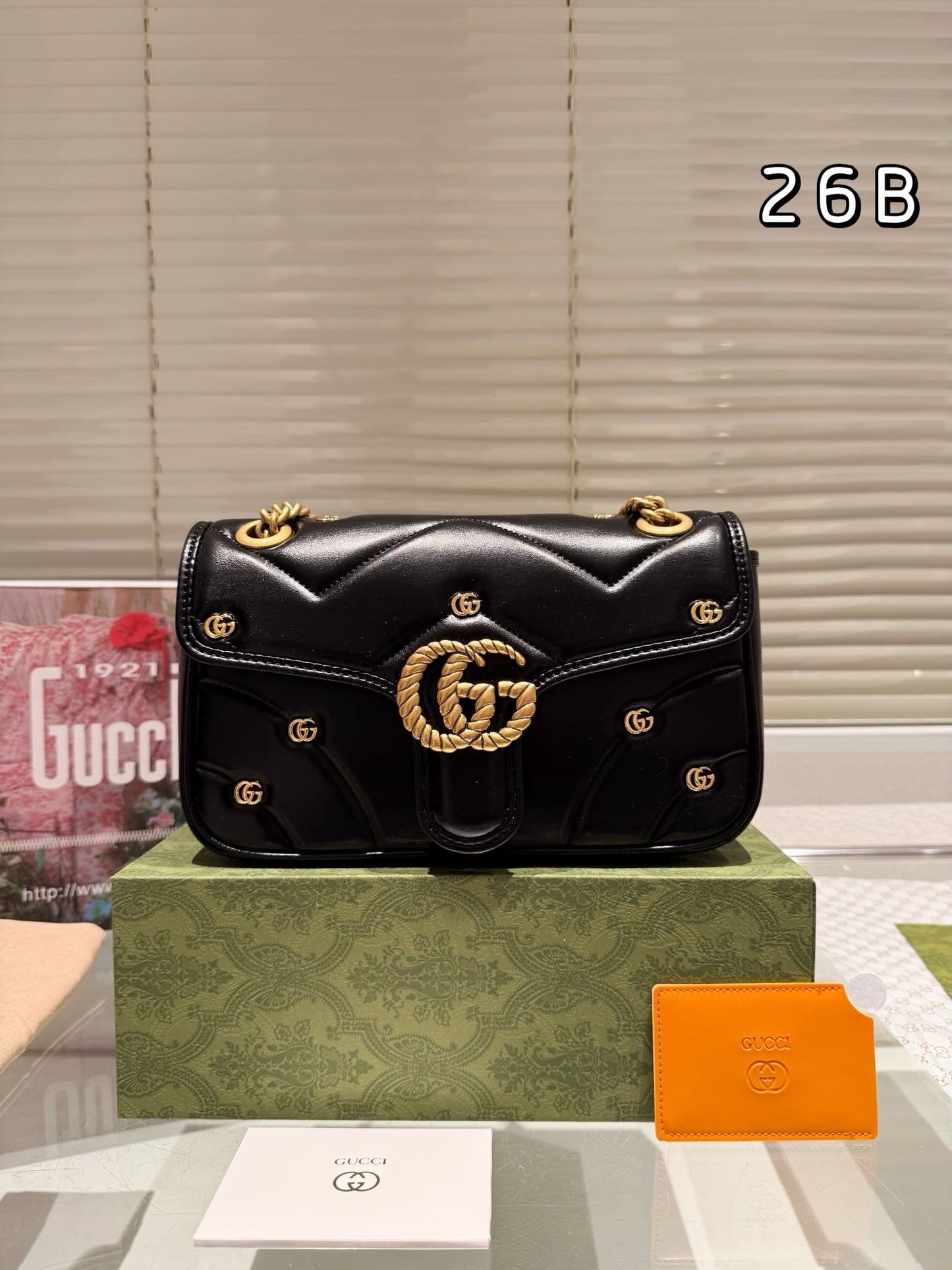 GUCCI MARMONT SMALL SHOULDER BAG BLACK