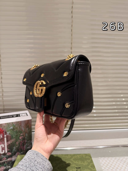 GUCCI MARMONT SMALL SHOULDER BAG BLACK