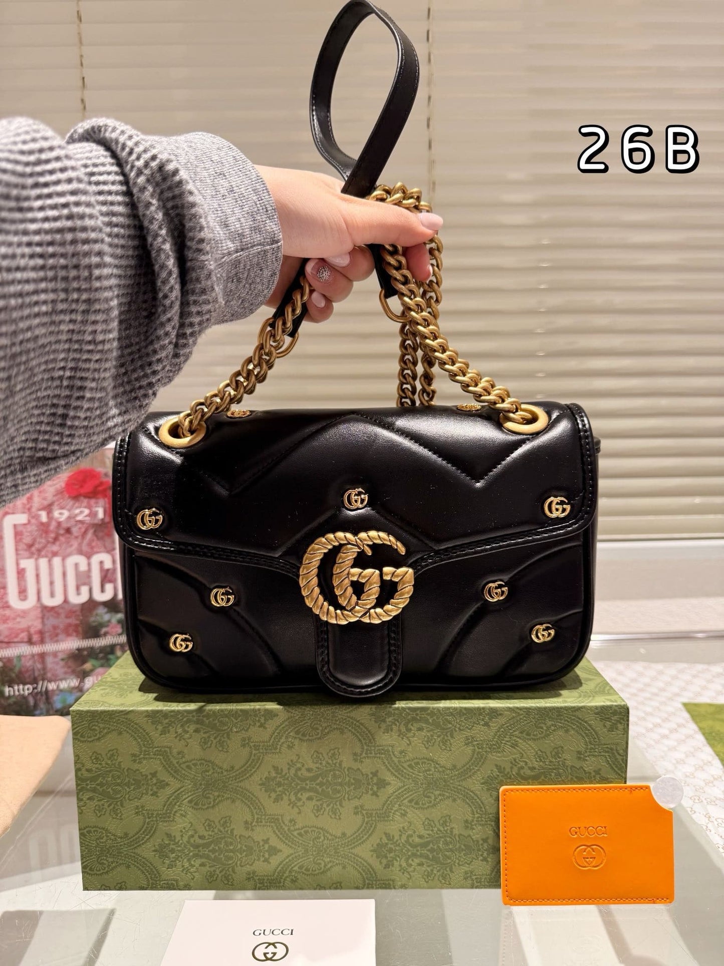 GUCCI MARMONT SMALL SHOULDER BAG BLACK