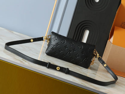 Louis Vuitton M83359 Pochette Coussin
