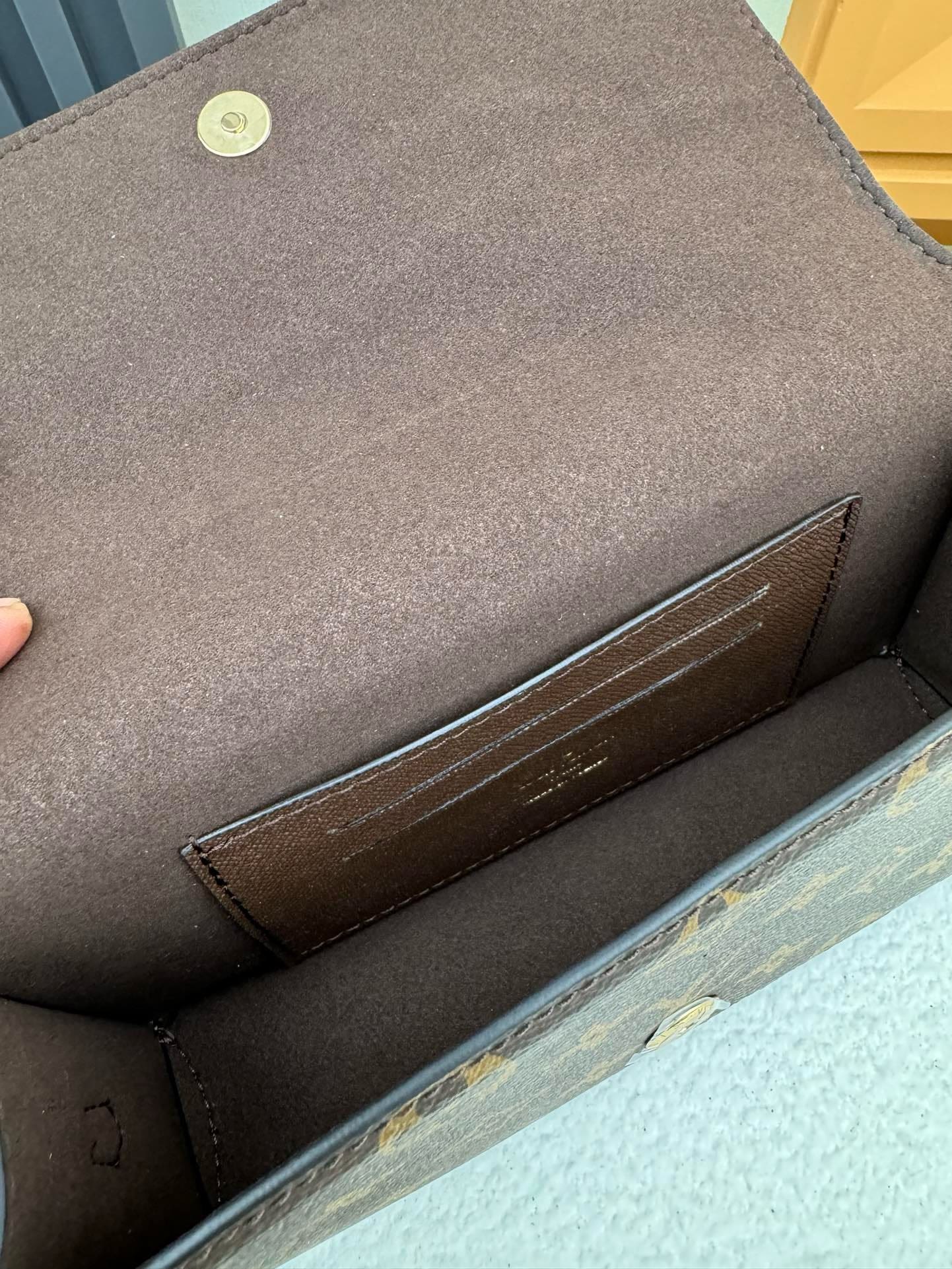 Louis Vuitton M82509 Wallet On Chain Lily