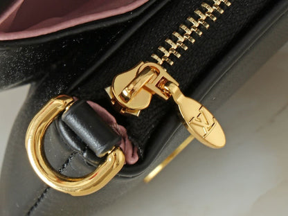 Louis Vuitton M83359 Pochette Coussin