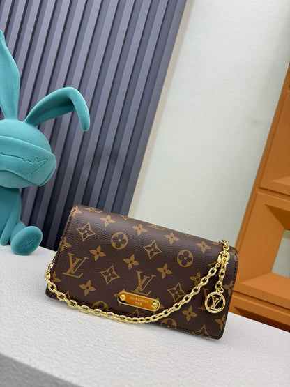 Louis Vuitton M82509 Wallet On Chain Lily