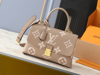 Louis Vuitton M46041 Madeleine MM