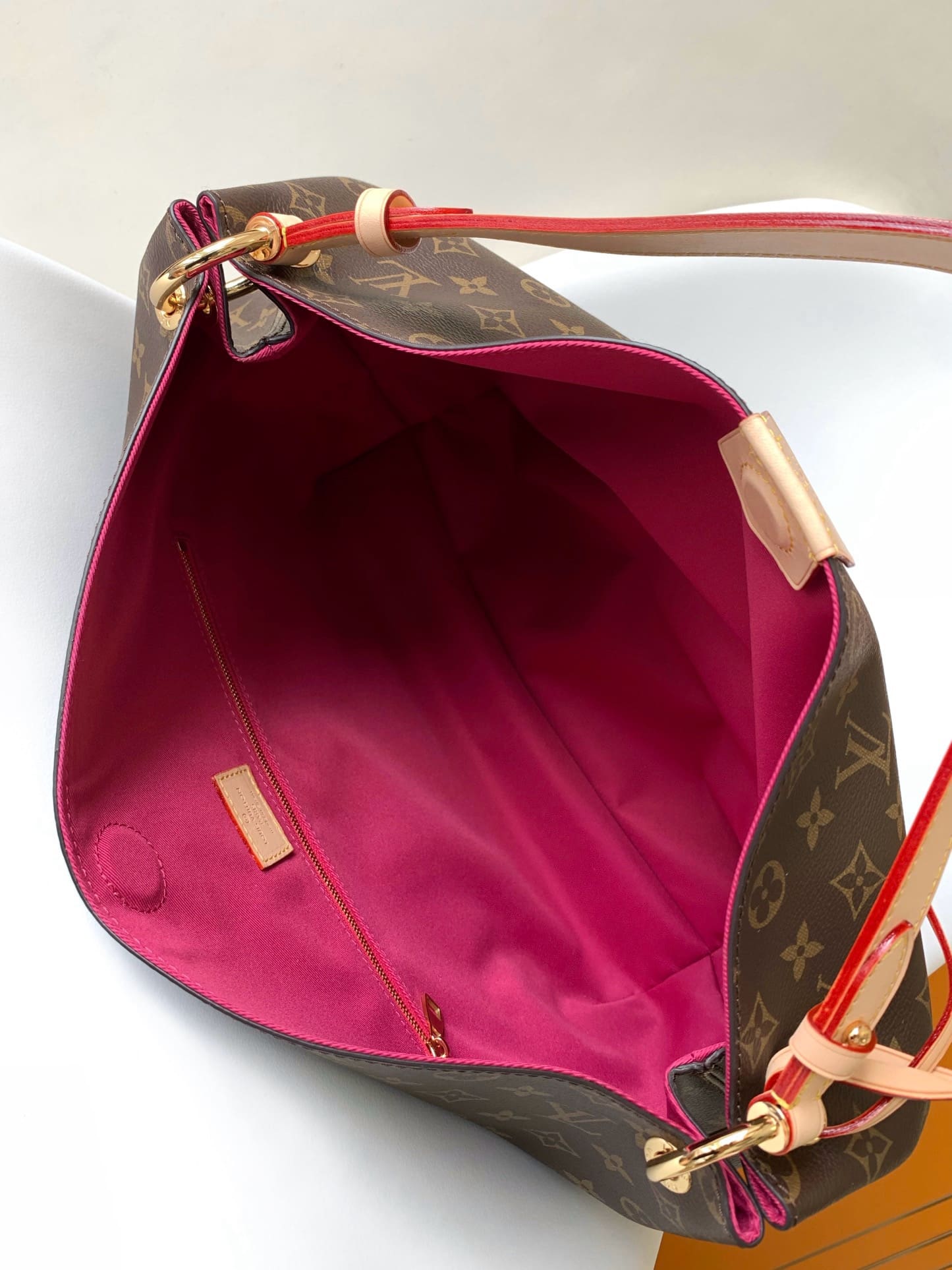 Louis Vuitton M43703 Graceful MM
