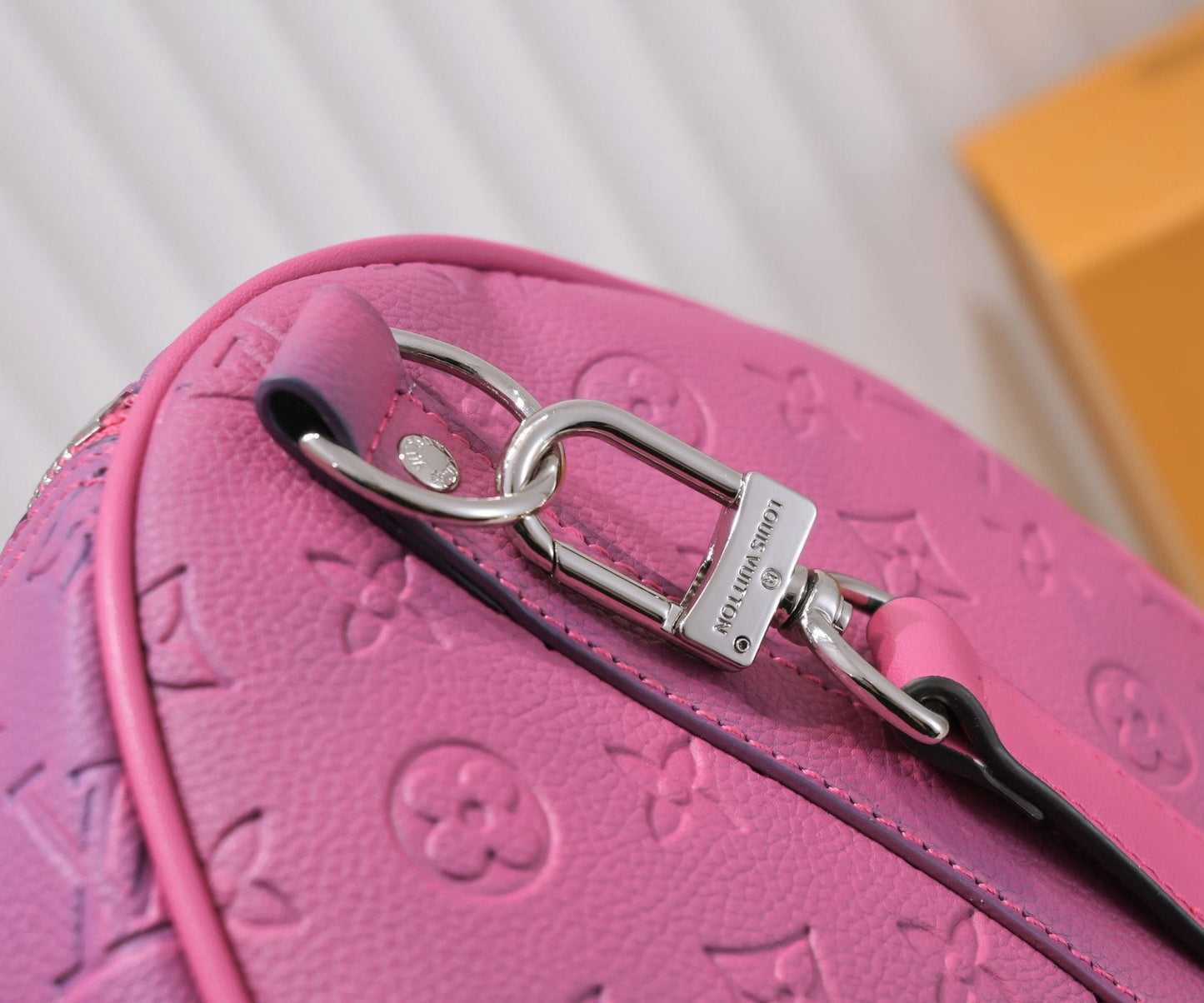 Louis Vuitton Taurillon Illusion Keepall Bandouliere 50 Bleu Rose