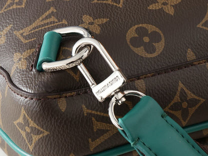 Louis Vuitton M12734 Avenue Slingbag