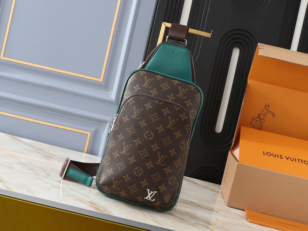 Louis Vuitton M12734 Avenue Slingbag