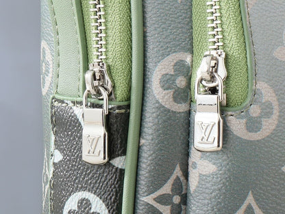 Louis Vuitton M11702 Avenue Slingbag