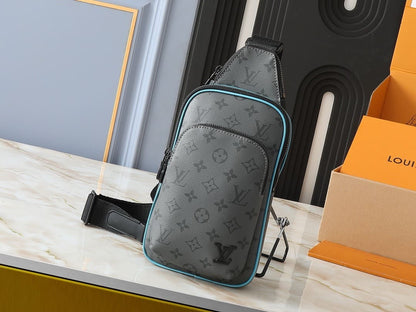 Louis Vuitton M11703 Avenue Slingbag PM
