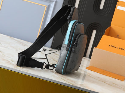 Louis Vuitton M11703 Avenue Slingbag PM