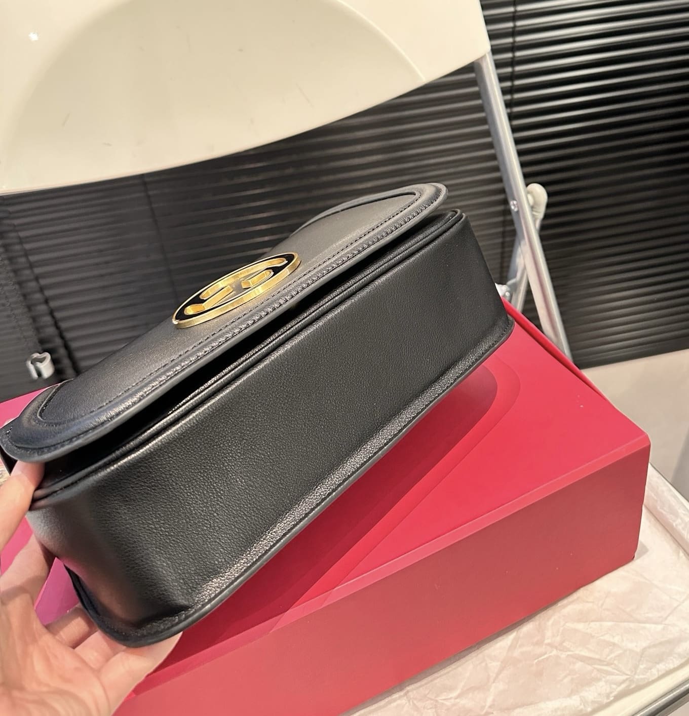 Gucci Blondie small shoulder bag