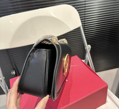 Gucci Blondie small shoulder bag