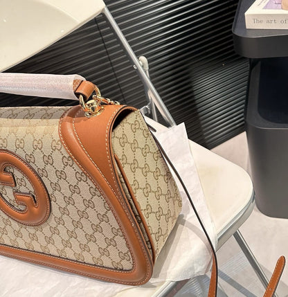 Gucci Blondie medium top handle bag