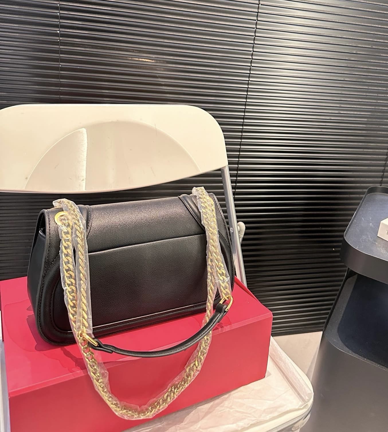 Gucci Blondie small shoulder bag