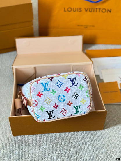 Louis Vuitton M13089 LV x TM All In BB