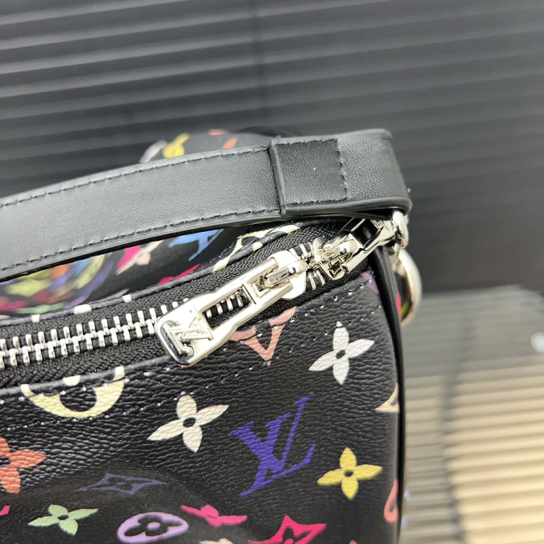 Louis Vuitton M13745 LV x TM Keepall Bandoulière 50