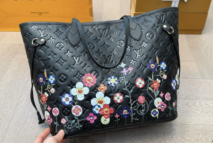 Louis Vuitton M13675 LV x TM Neverfull MM