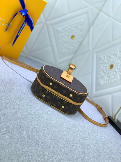 Louis Vuitton PETITE BOITE CHAPEAU