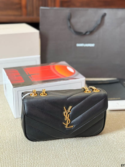 Saint Laurent LOULOU small in MATELASSÉ lambskin