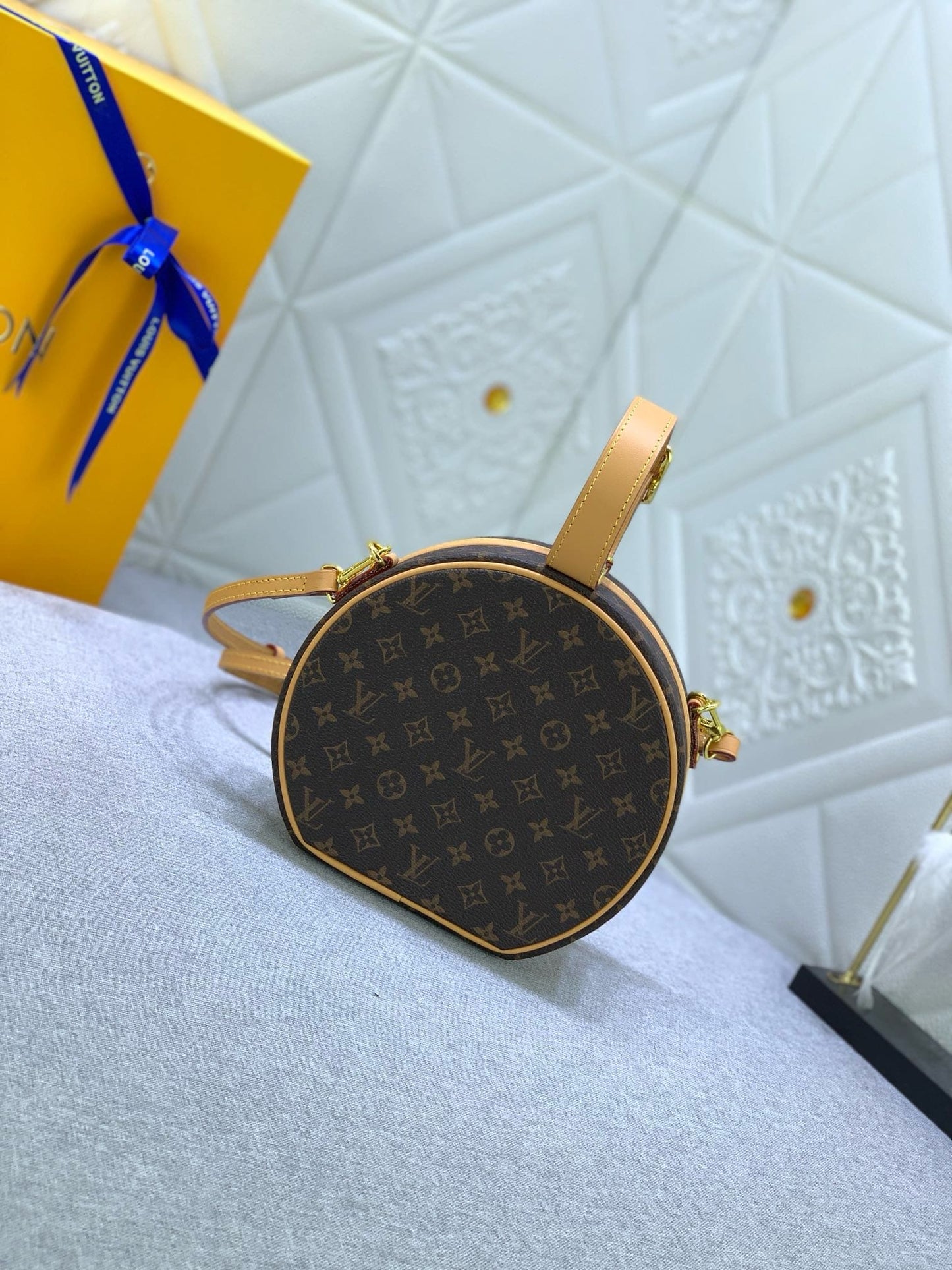 Louis Vuitton PETITE BOITE CHAPEAU