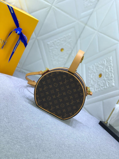 Louis Vuitton PETITE BOITE CHAPEAU