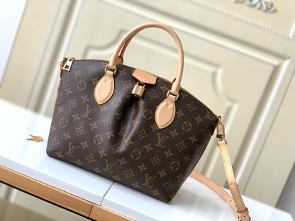 Louis Vuitton M45986 Boétie PM