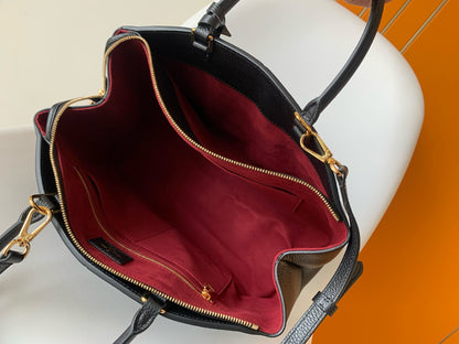 Louis Vuitton M45811 Grand Palais