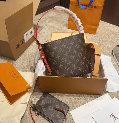 Louis Vuitton M12925 All In BB