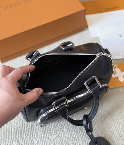 Louis Vuitton M13988 Keepall Cargo Bandoulière 25