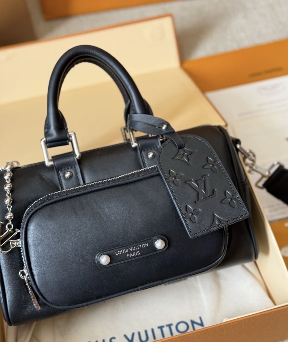 Louis Vuitton M13988 Keepall Cargo Bandoulière 25