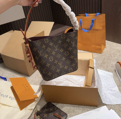 Louis Vuitton M12925 All In BB