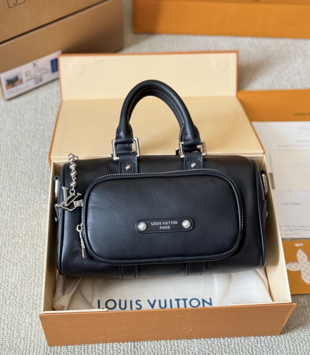 Louis Vuitton M13988 Keepall Cargo Bandoulière 25